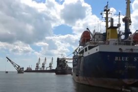 Russian occupants try to resume work at the port of Mariupol