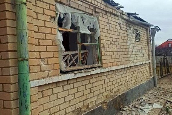 Rashists shelled a village near Kherson.  There are wounded, a woman lost her arm