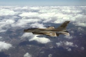 Израиль нанес авиаудары по военным объектам в районе сирийского Дамаска