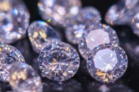 США запровадили санкції на торгівлю російськими діамантами