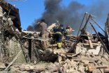 Росіяни вдарили авіабомбою по закладу освіти в Харківській області, є загиблі
