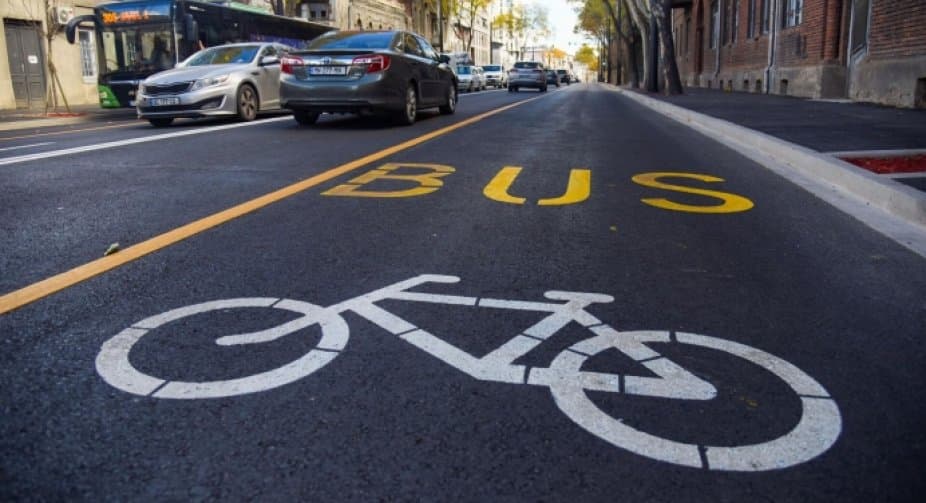 Motorcycles, mopeds to be allowed in bus lanes starting September 1