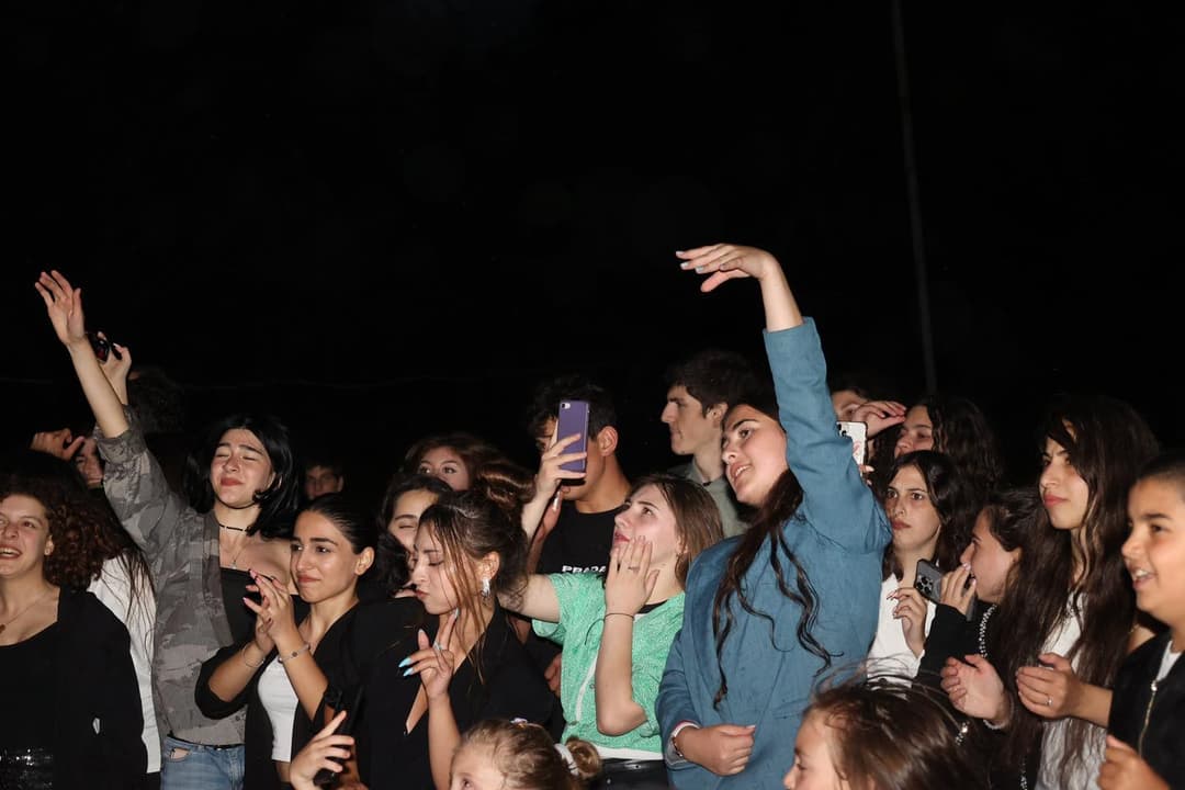 ბორჯომში დამამთავრებელი კლასის მოსწავლეებისთვის გახსნილი ახალგაზრდული ბანაკი გრანდიოზულად დაიხურა