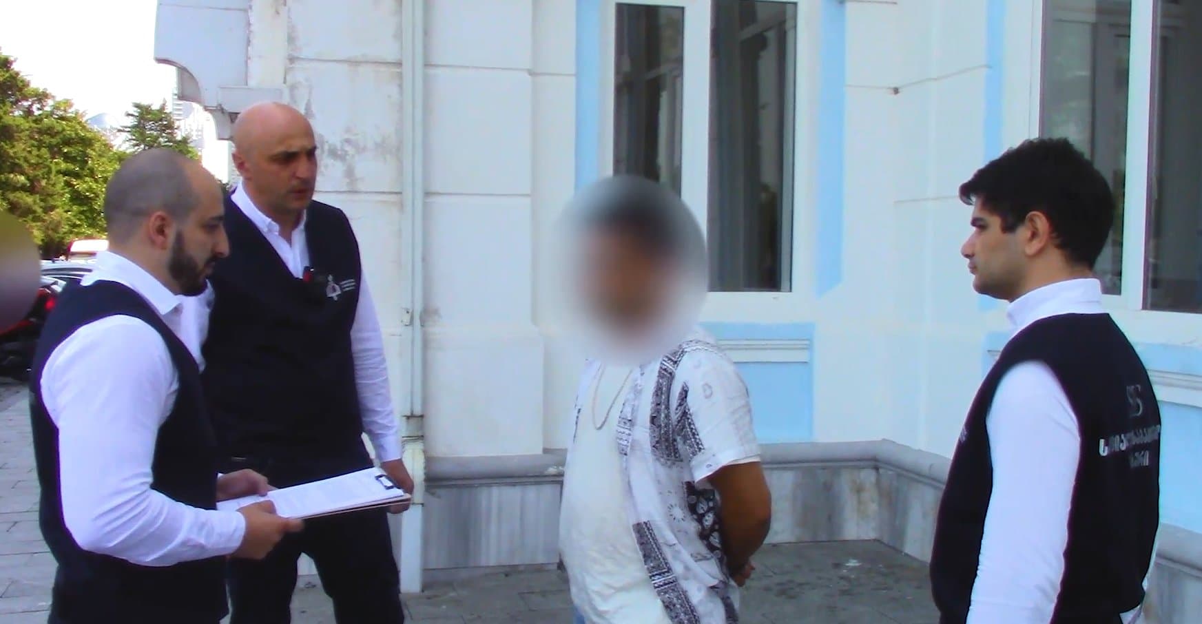 Frontnews image description