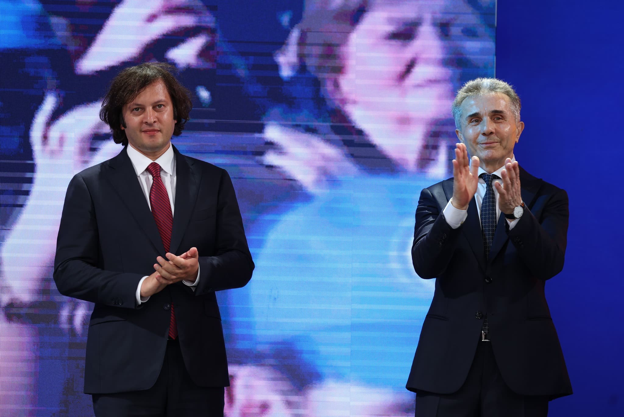 Frontnews image description