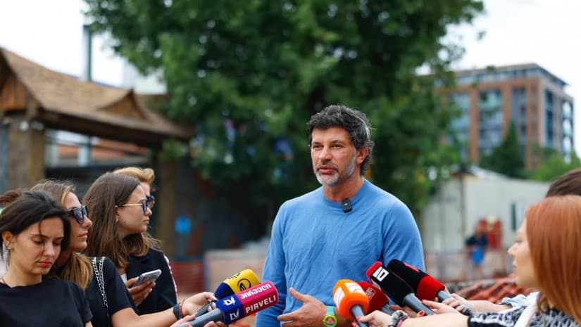 კახა კალაძე – ყაზბეგის ქუჩაზე მშენებლობა კანონიერია, მშენებლობასთან კავშირი არ აქვს ბიძინა ივანიშვილის ძმას