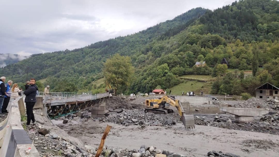 ადიდებულმა მდინარე ჭანჭახმა საავტომობილო გზის გარკვეული მონაკვეთი დააზიანა