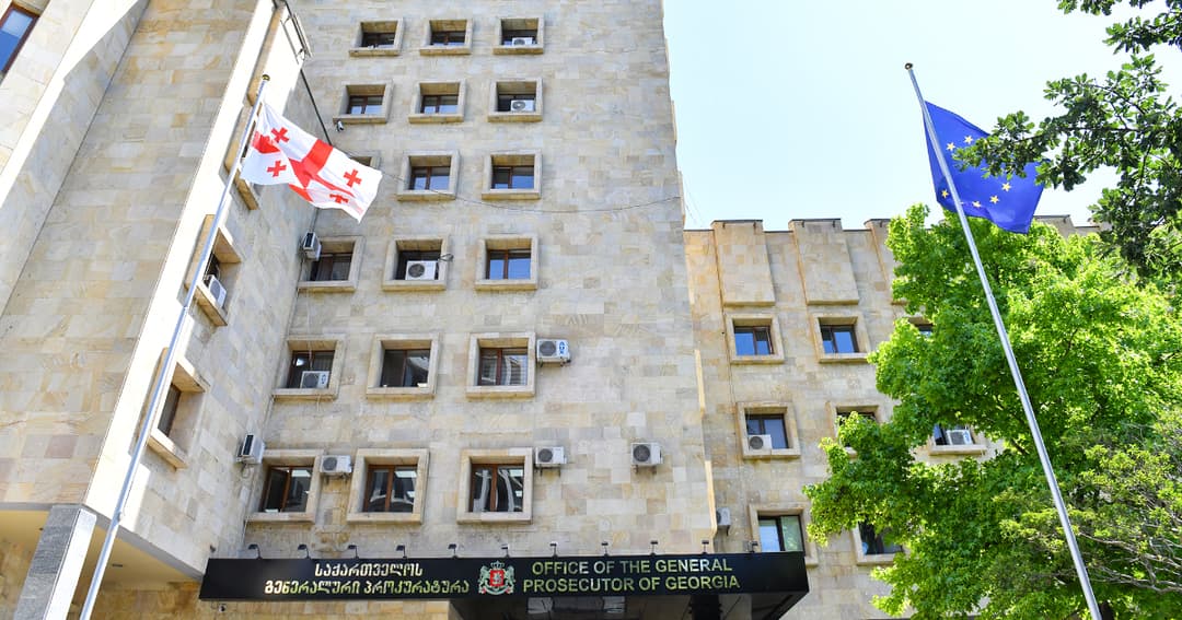 პროკურატურამ “ქურდული სამყაროს” წევრობის და “ქურდული სამყაროს” საქმიანობის მხარდაჭერის ფაქტებზე 2 პირს ბრალდება წარუდგინა