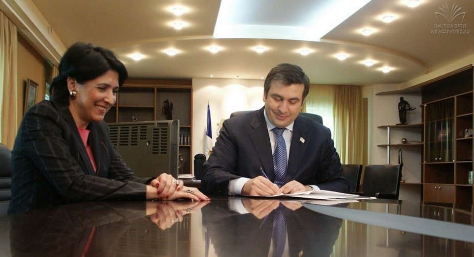 პოლიტიკური შეწყალებების ანატომია – რა გადაწყვეტილებას მიიღებს მეხუთე მესამესთან დაკავშირებით?