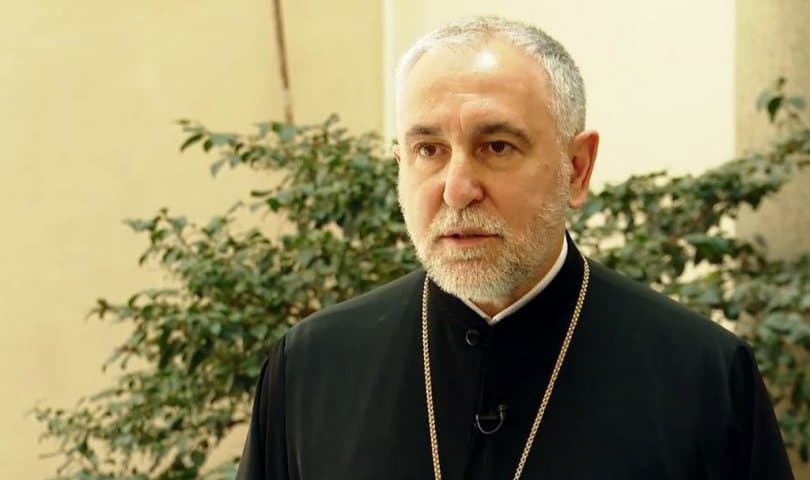 “სახელმწიფო ეკლესიის სტატუსზე შემოთავაზება ნაკარნახევია მხოლოდ ეკლესიის დახმარების სურვილით, მაგრამ ეკლესია უმჯობესად მიიჩნევს არსებული სტატუსის შენარჩუნებას”