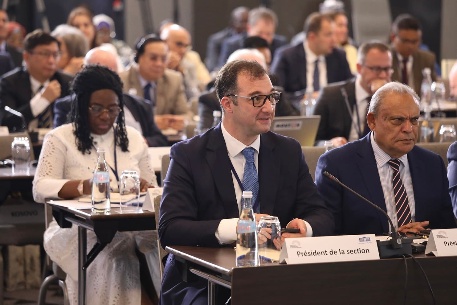 Frontnews image description