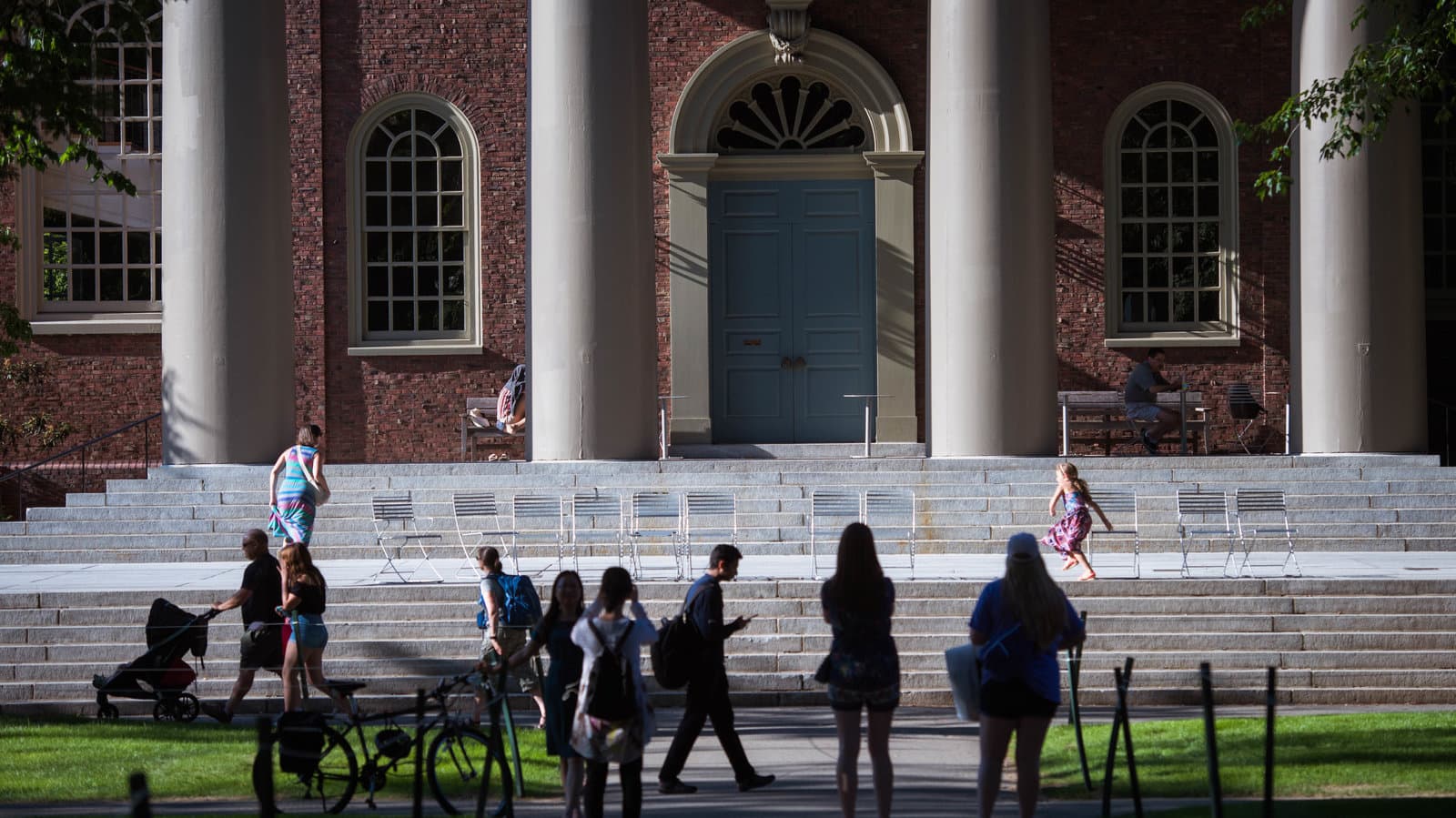 Frontnews image description