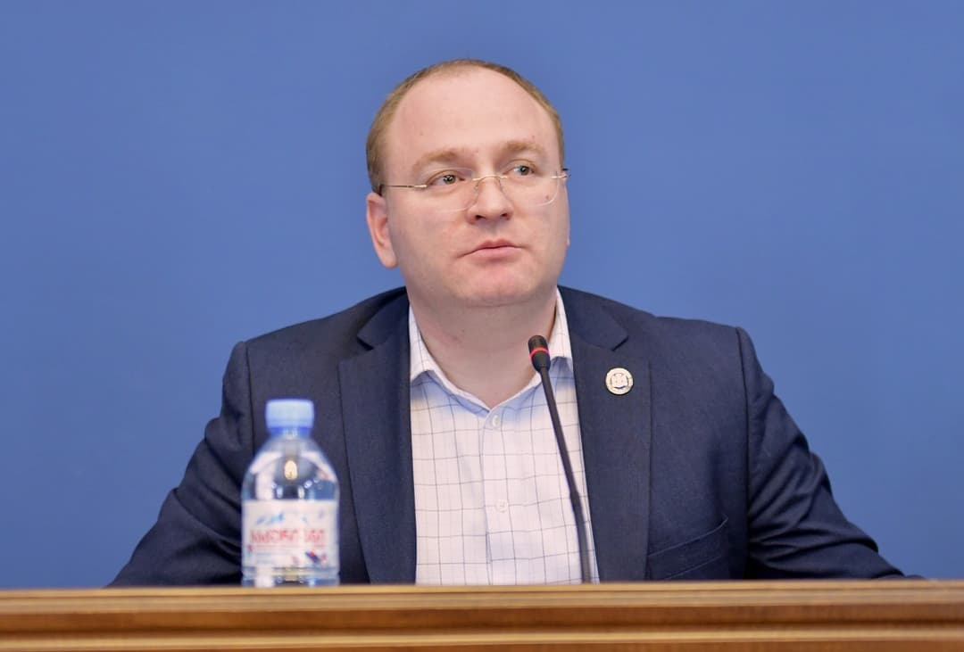 Ruling party MP calls ex-pres. Margvelashvili “disgraceful” for his claims on Georgian troops potential aid to Russia