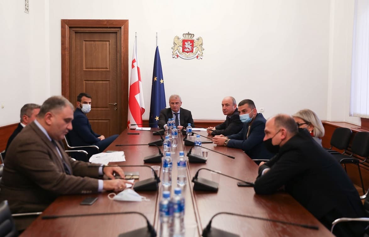 Frontnews image description