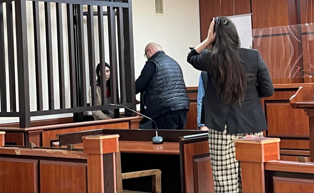 ქმრის მკვლელობის ბრალდებით დაკავებული ქალი პატიმრობიდან გათავისუფლდა