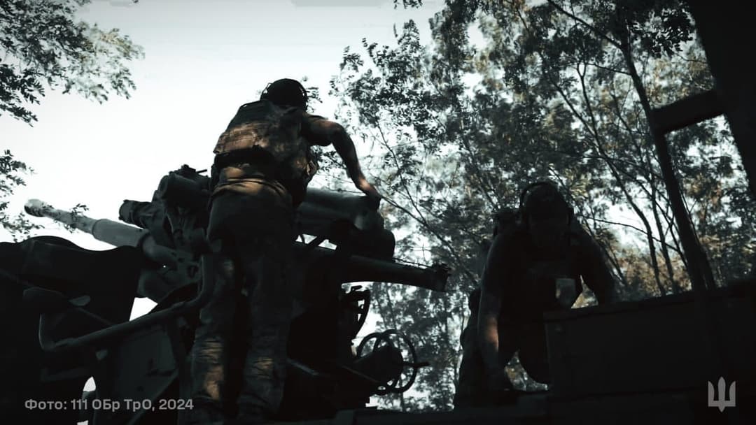 თვითმფრინავი, 14 ტანკი, 65 საარტილერიო სისტემა, 1100-ზე მეტი ოკუპანტი ერთ დღეში – რუსეთის ახალი დანაკარგები უკრაინაში