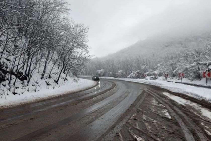 თოვისა და ლიპყინულის გამო გზების გარკვეულ მონაკვეთებზე გადაადგილება აკრძალულია