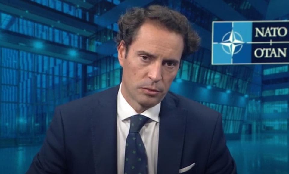 Frontnews image description