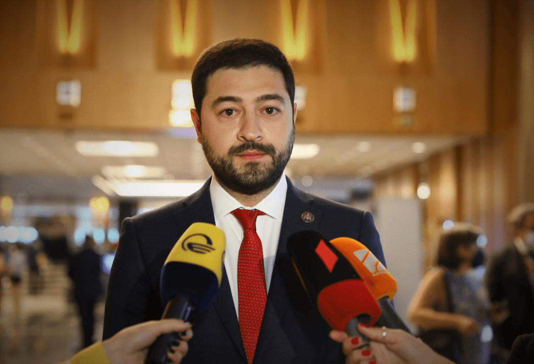 ლევან ქარუმიძე – “კრამერი კრამერის წინააღმდეგ” შესანიშნავი ფილმია, ყველა იმ ოსკარს იმსახურებს, რომელიც მიიღო, კრამერი საქართველოს წინააღმდეგ, მხოლოდ სამწუხარო ამბავია