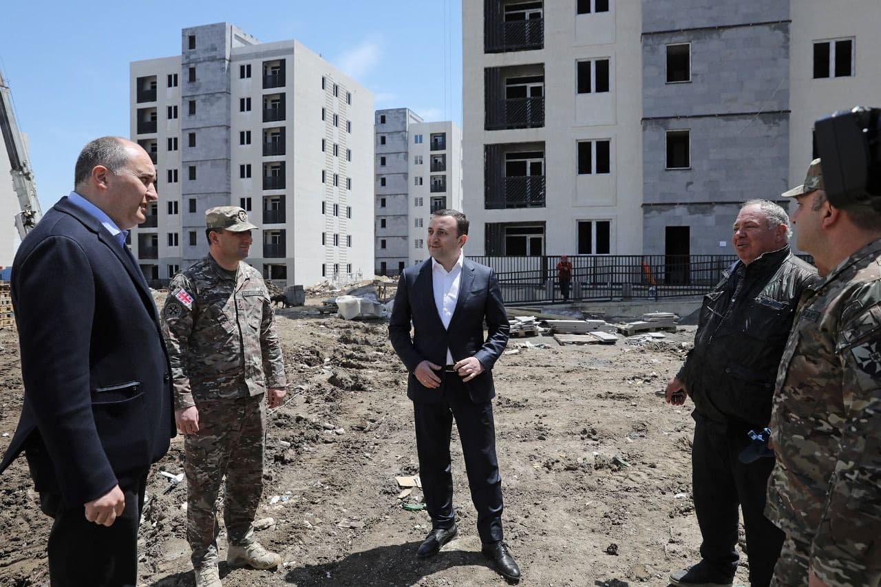 Frontnews image description