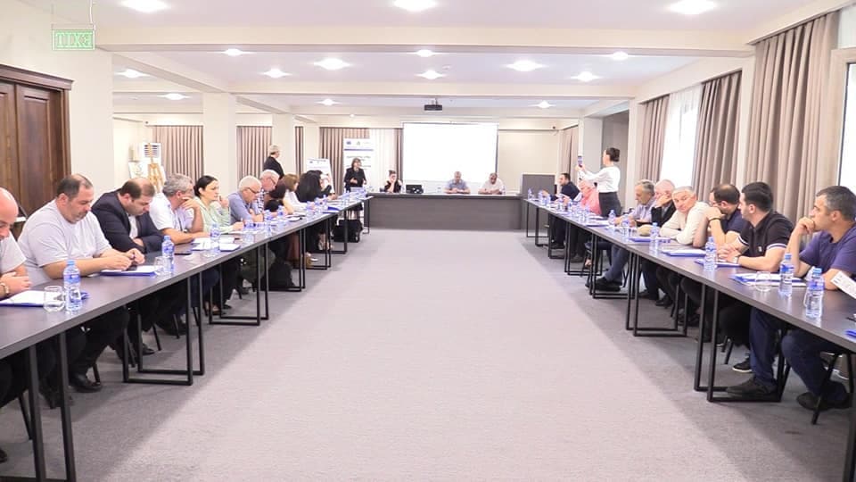 წყალტუბოში საერთაშორისო პროექტის “თანამშრომლობა სუფთა გარემოს” ფარგლებში ეროვნული ფორუმი გაიმართა