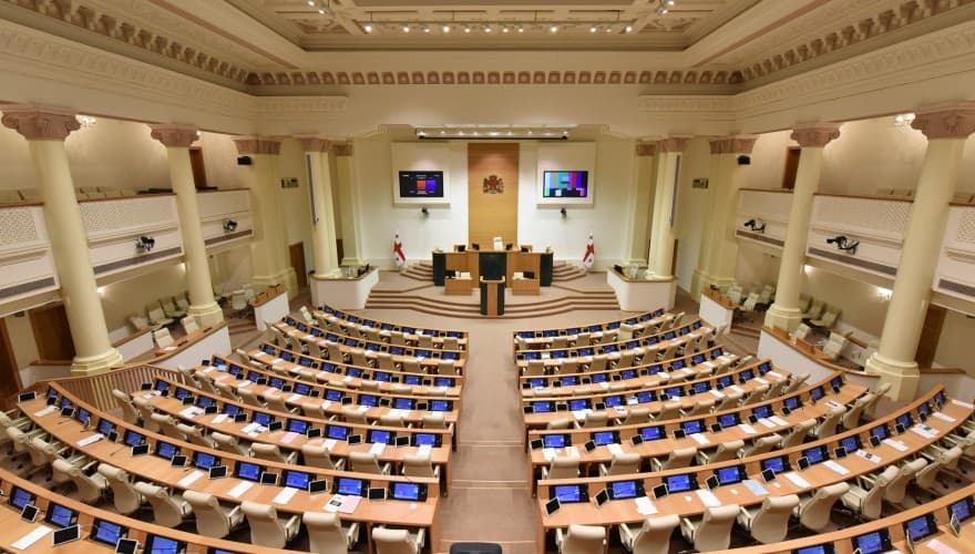 Girchi, Citizens’ MPs urge Saakashvili quit politics, Ivanishvili to retake office