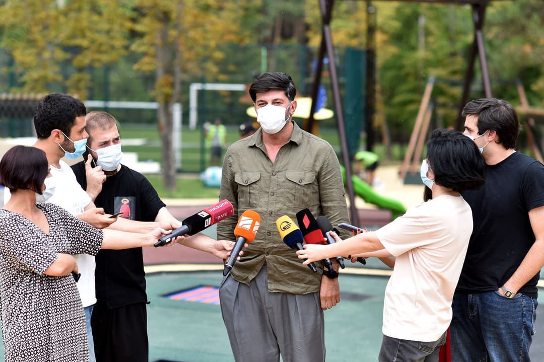 კახა კალაძე – ჩემთვის ყველაზე დიდი კვლევა ამ ქალაქში მცხოვრები ადამიანების დამოკიდებულებაა ჩემს მიმართ