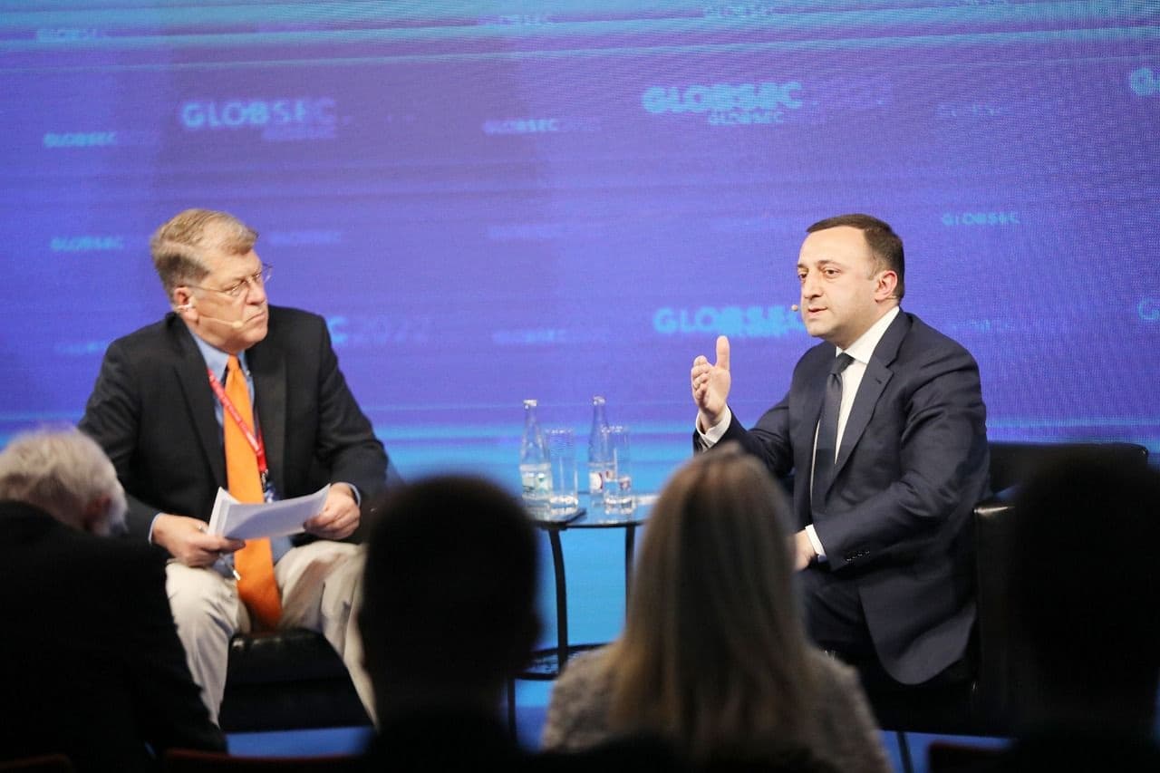 Frontnews image description