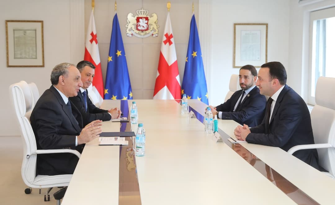 პრემიერ-მინისტრი აზერბაიჯანის გენერალურ პროკურორს შეხვდა