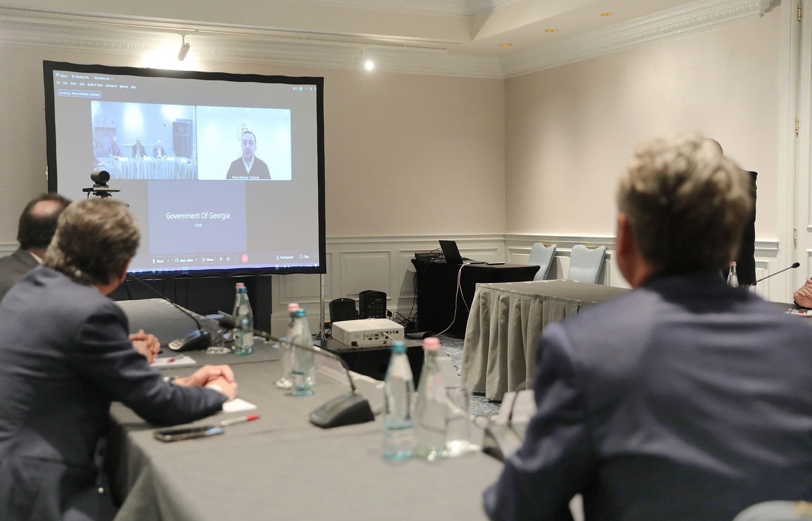 Frontnews image description