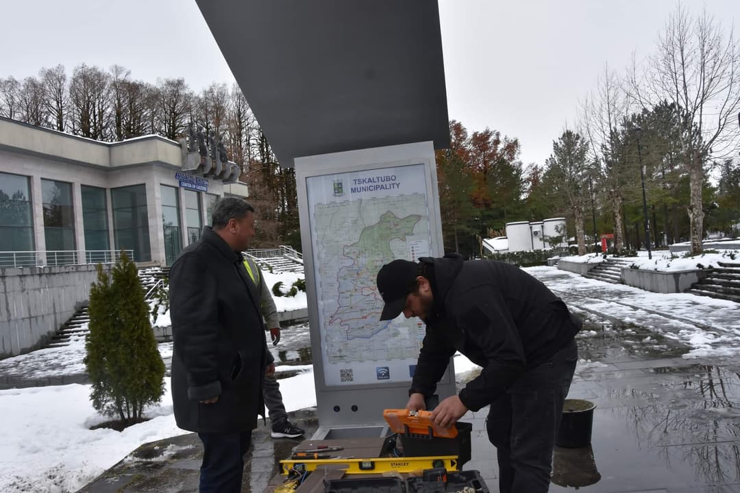 წყალტუბოს ცენტრალურ პარკში ენერგო ეფექტური სკამები დადგეს