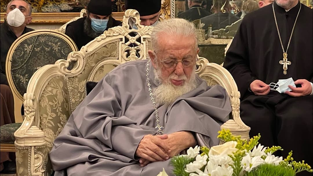 პატრიარქი – მრავალი მხრიდან აქვს ადგილი კატეგორიულ აზროვნებას და მძლავრობს აგრესიული მეტყველება, რაც მოსახლეობაში მკვეთრ პოლარიზებას იწვევს