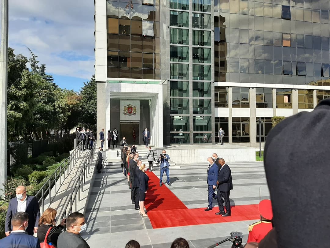 ლოიდ ოსტინი – ვიდრე ახალ პლატფორმაზე ისაუბრებდეს, რუსეთმა პატივი უნდა სცეს 2008 წლის ცეცხლის შეწყვეტის შეთანხმებას