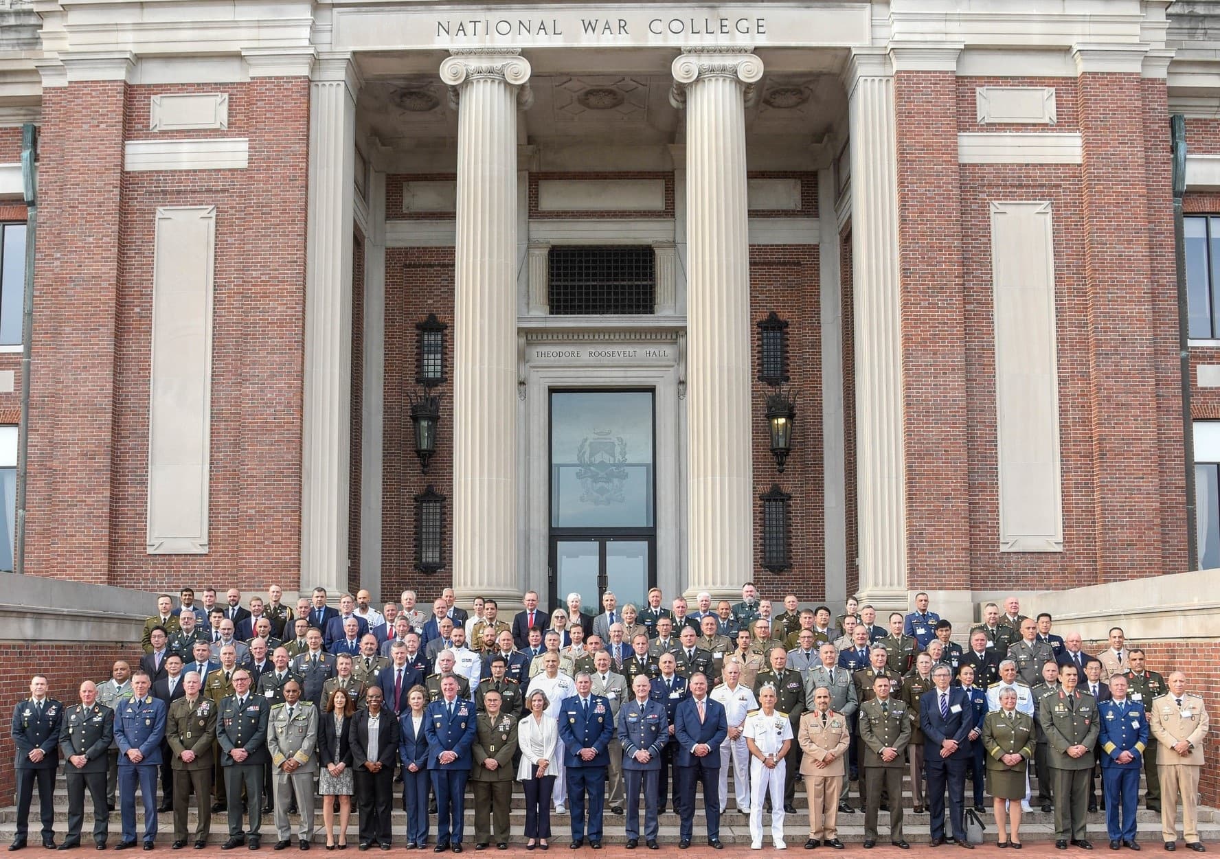 Frontnews image description