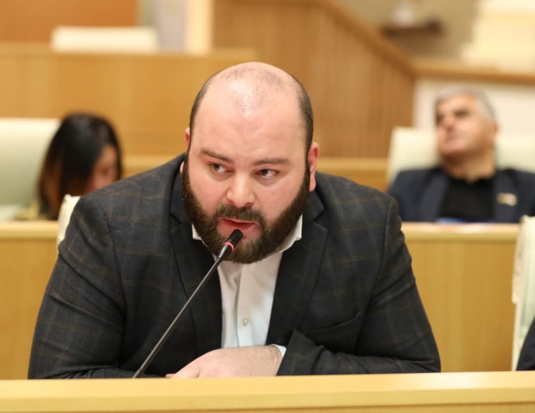 ბექა ლილუაშვილი – რატომ გარბის საზოგადოების ყველაზე შრომისუნარიანი ნაწილი ქვეყნიდან თუ ქვეყნაში ეკონომიკა ასეთი მასშტაბებით იზრდება?