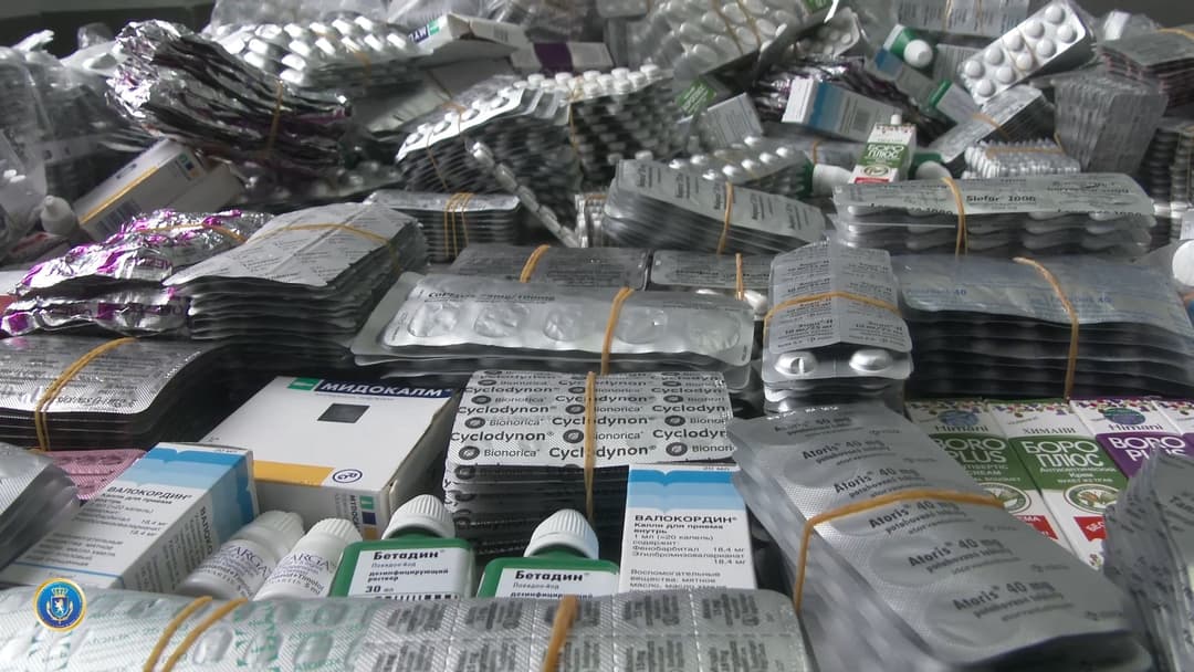 განსაკუთრებით დიდი ოდენობით მოძრავი ნივთის კონტრაბანდის ფაქტზე ერთი პირი პასუხისგებაში მისცეს