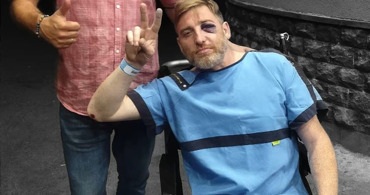 Frontnews image description