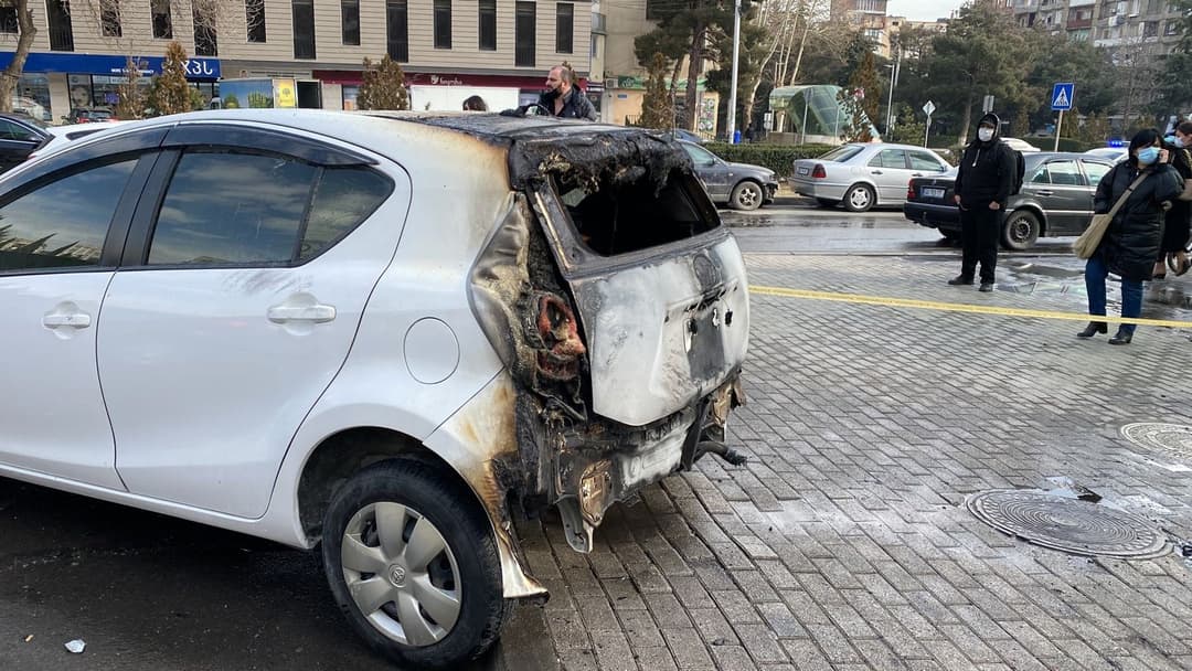 ხანძარი მეტროსადგურ “უნივერსიტეტის” მიმდებარე ტერიტორიაზე