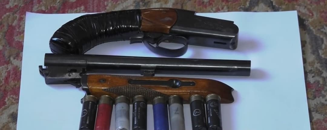 თბილისსა და ქობულეთში უკანონო ცეცხლსასროლი იარაღი და საბრძოლო მასალა ამოიღეს