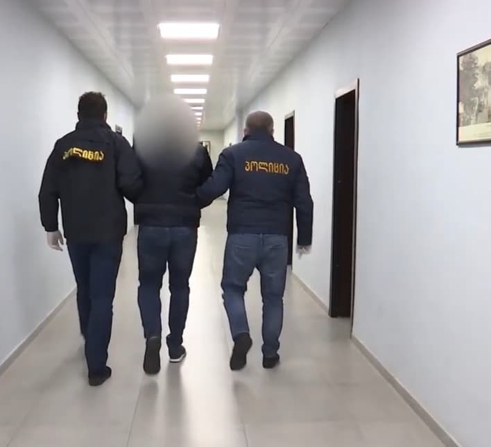 შსს-მ ინტერპოლის მიერ წითელი ცირკულარით მძიმე დანაშაულებისთვის ძებნილი რუსეთის მოქალაქე დააკავა