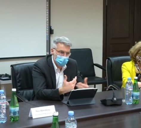 Frontnews image description