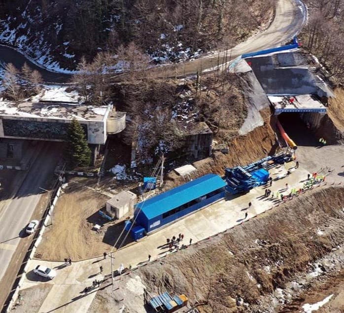 Frontnews image description