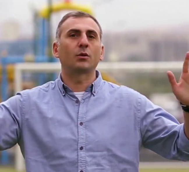 “მე მილიონი საქმე მაქვს აქ და ხალხის სამსახურში ვარ, ხალხს უნდა ვემსახურო”