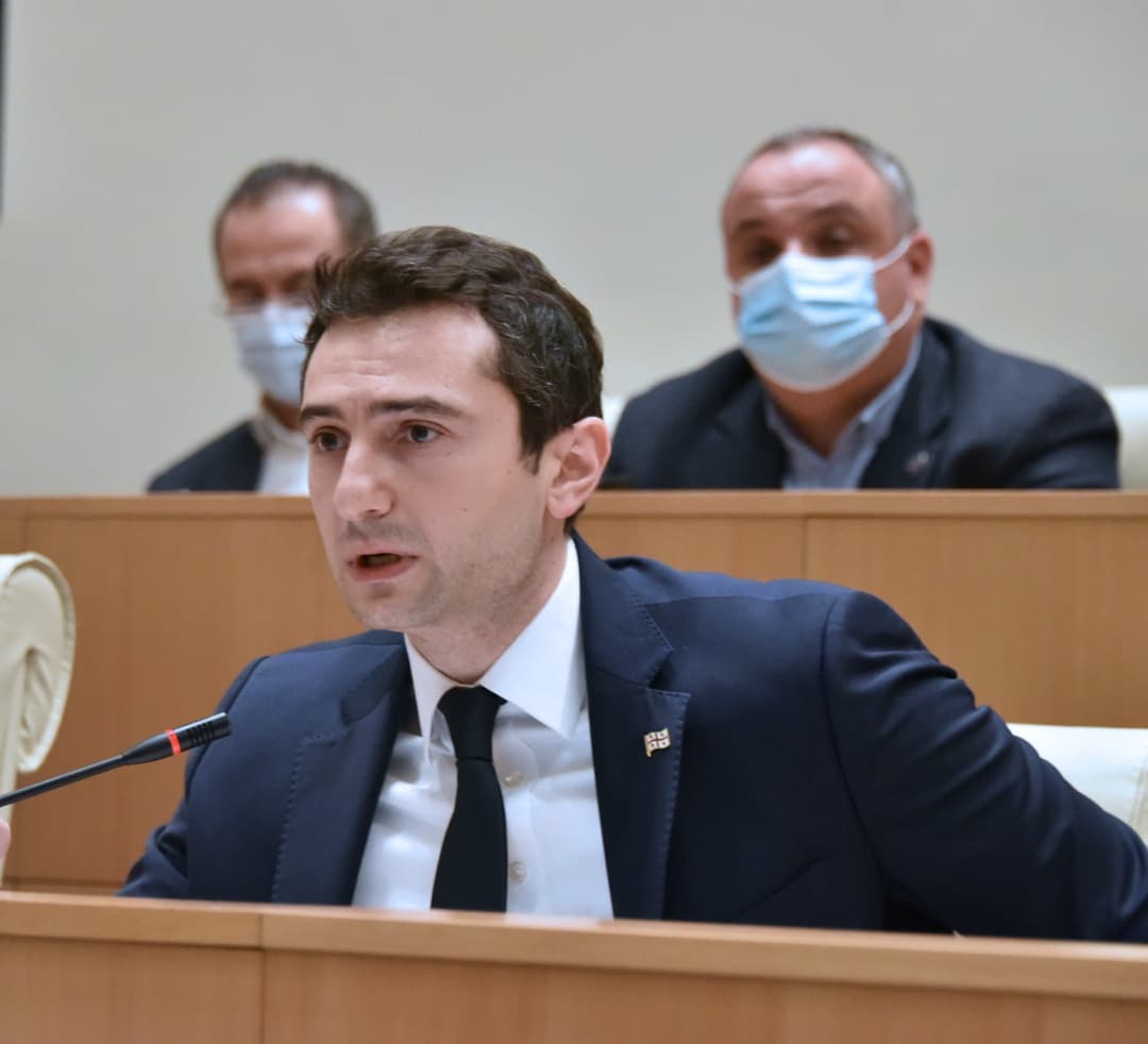 “ან ფაქტებით დაამტკიცონ ის ბრალდებები, რაზეც საუბრობენ, ან ბოდიში მოუხადონ საზოგადოებას და თავი დაანებონ სიცრუის პროპაგანდას”