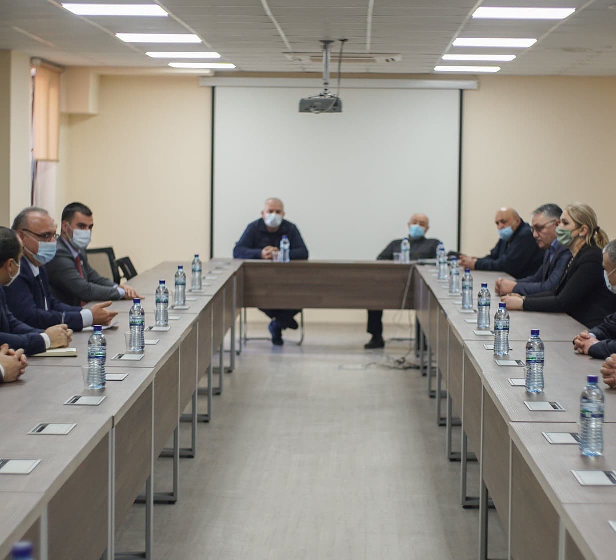 Frontnews image description