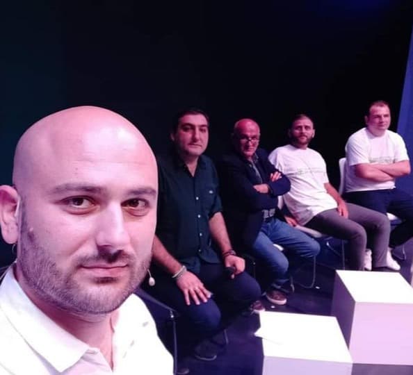 Frontnews image description