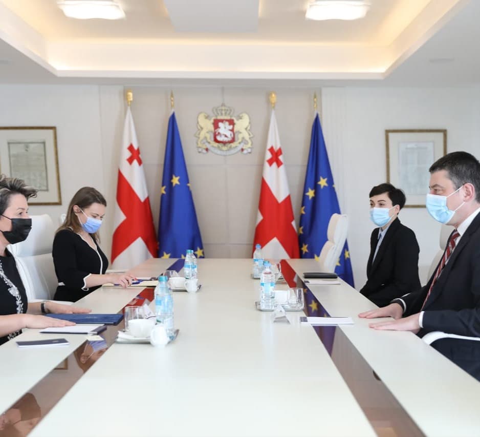 Frontnews image description