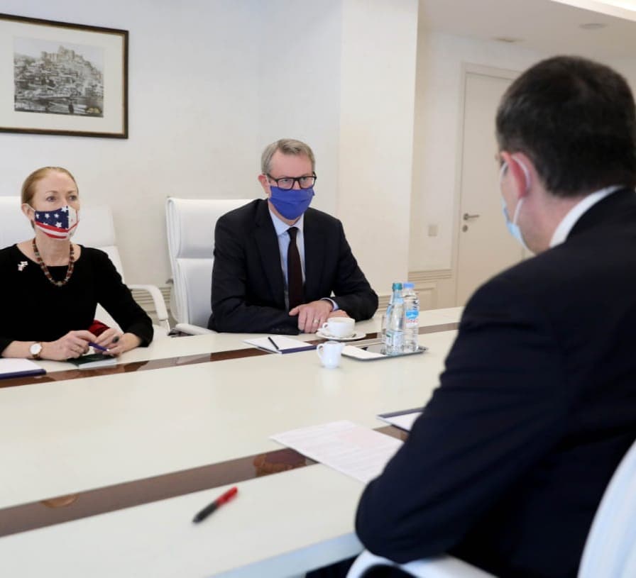 Frontnews image description