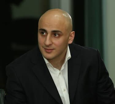 Frontnews image description