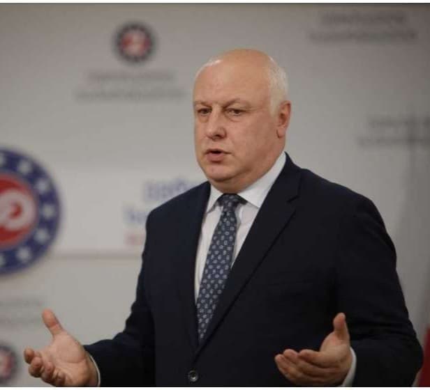 “ბევრი გადაწყვეტილებაა მისაღები, საკმაოდ სერიოზული მსჯელობა მიდის და უახლოეს დღეებში დავასრულებთ საბოლოოდ”